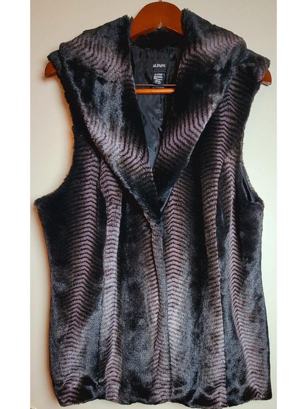 Alfani Women's Faux Fur Vest with Collar, Black and Gray XL